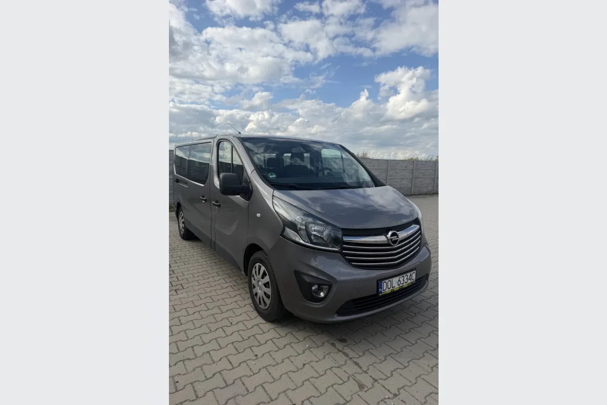 Opel Vivaro 2019 – komis Artex Serwis Dobroszyce