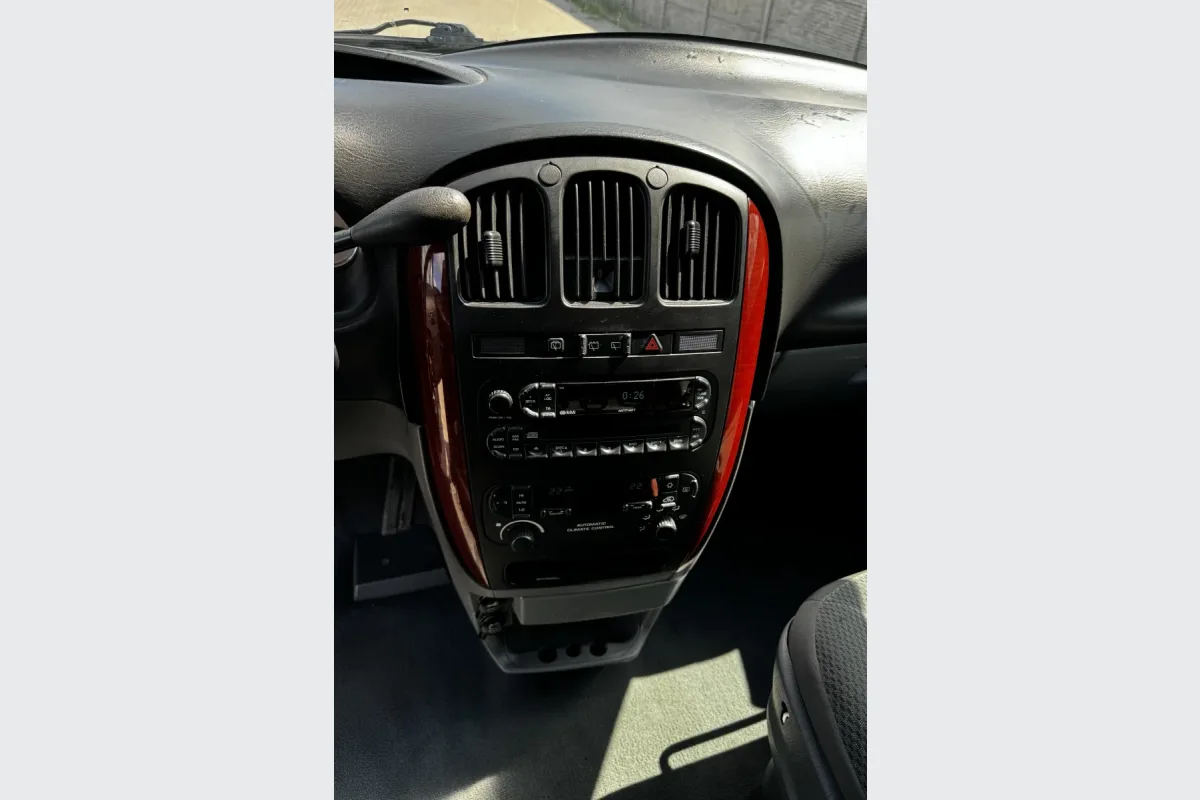 Chrysler Voyager 2007 – komis Artex Serwis Dobroszyce